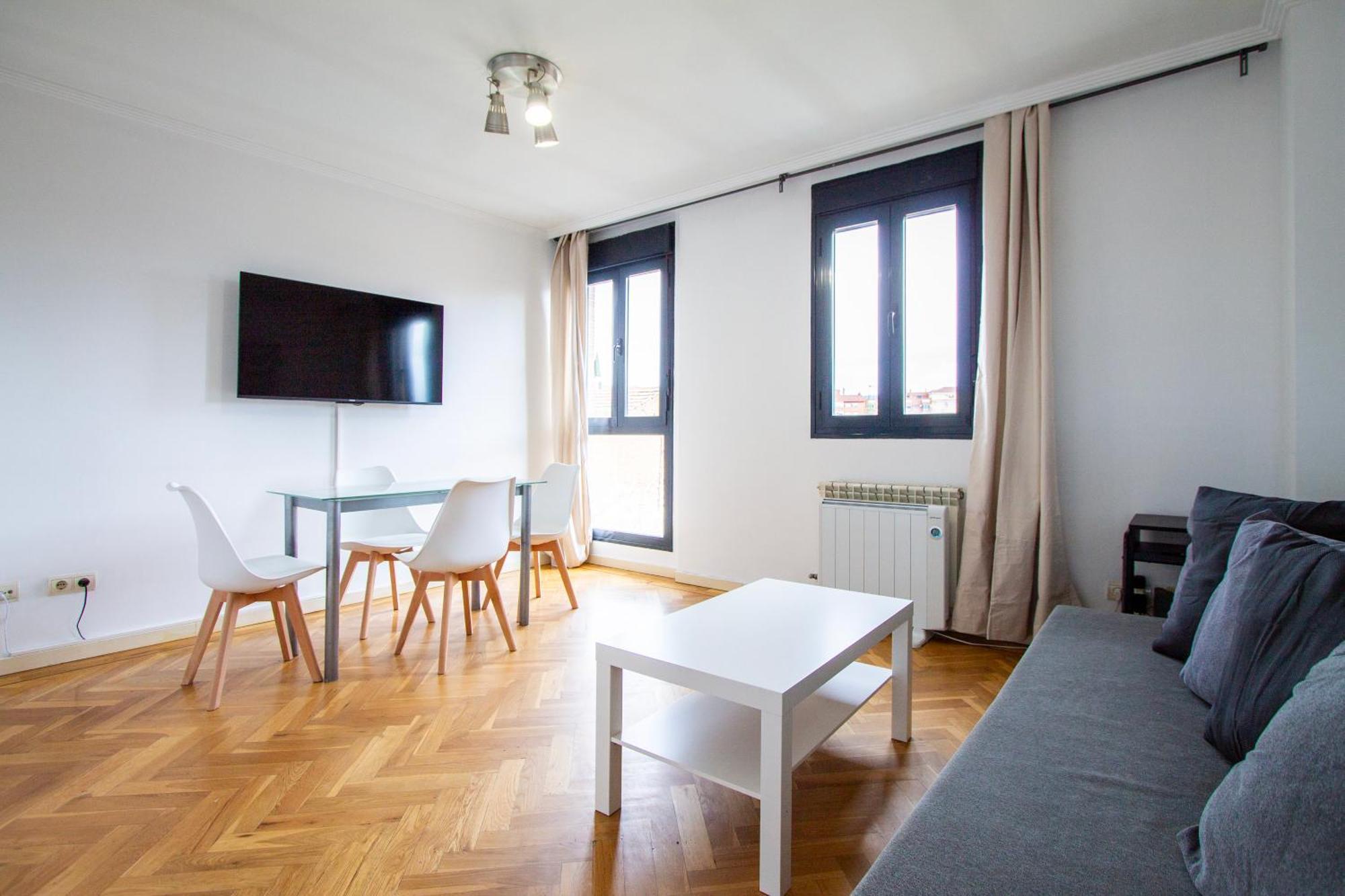 Apartamentos Cinco Rosas Madrid Exteriör bild