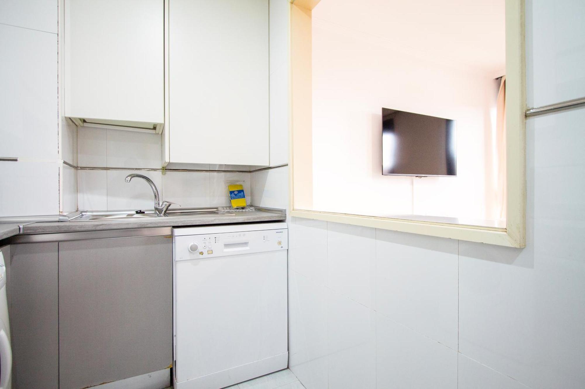 Apartamentos Cinco Rosas Madrid Exteriör bild