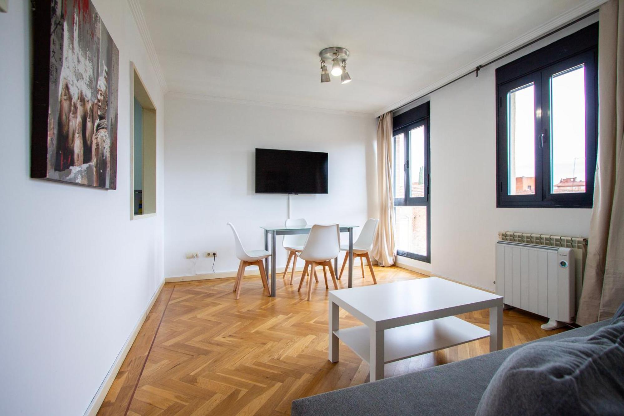 Apartamentos Cinco Rosas Madrid Exteriör bild